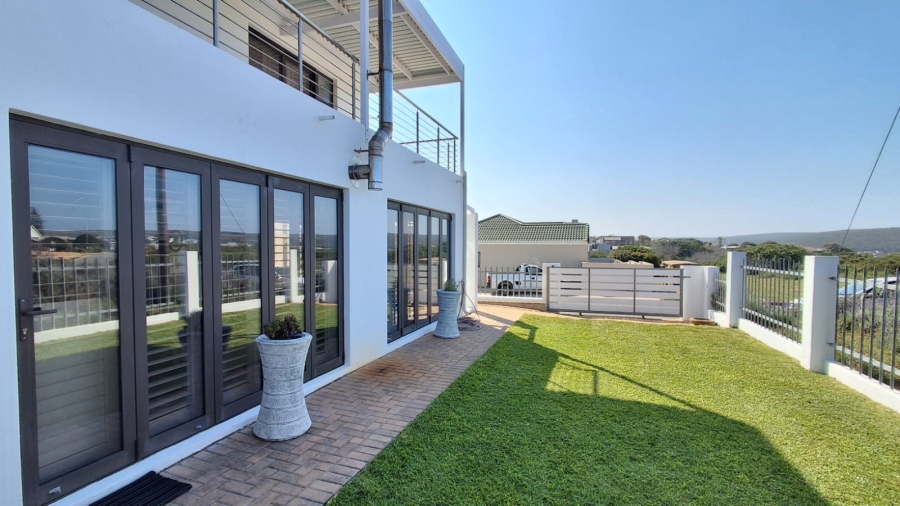 3 Bedroom Property for Sale in Stilbaai Wes Western Cape